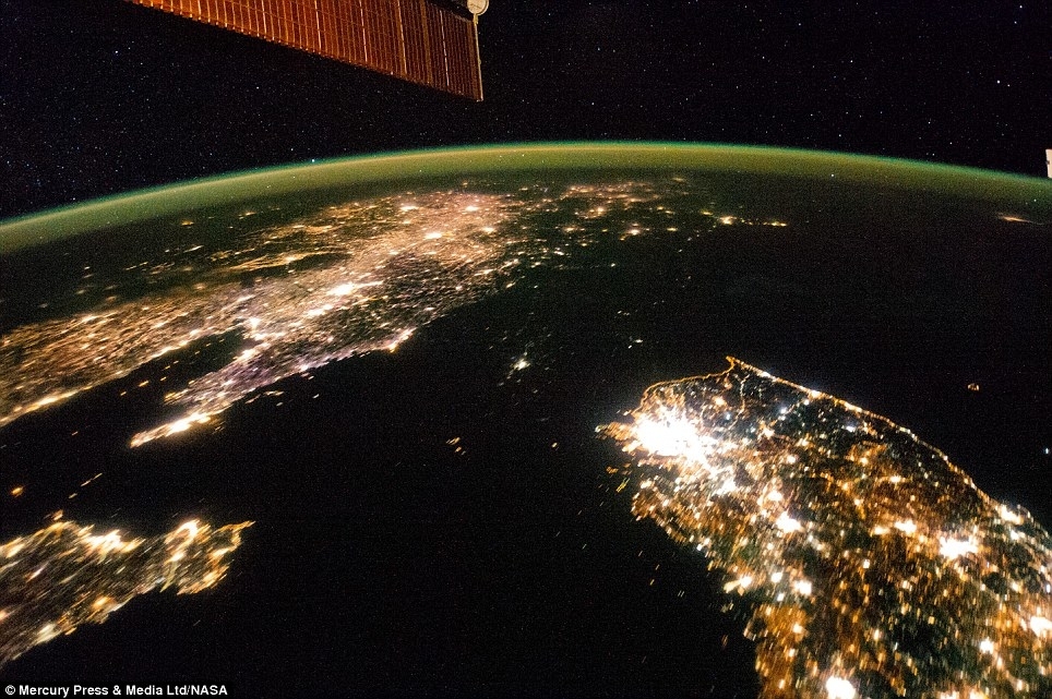 Ночное фото Южной и Северной Кореи