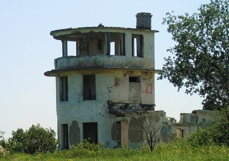 Старый военный аэродром Багерово в Крыму