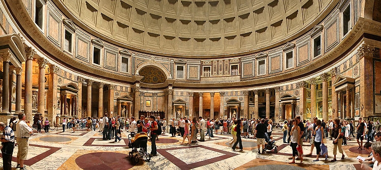 Внутренний зал Пантеона в Риме