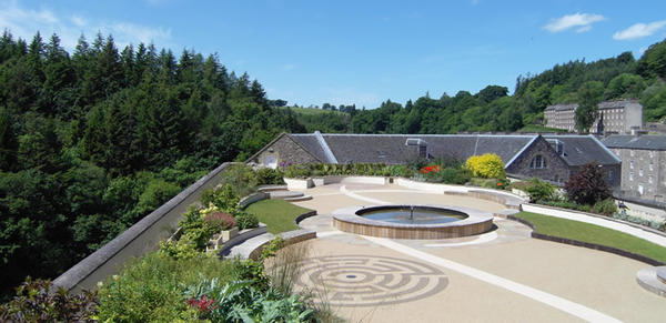 Сад на крыше. Нью-Ланарк, Шотландия. Фото с сайта www.newlanarkroofgarden.co.uk