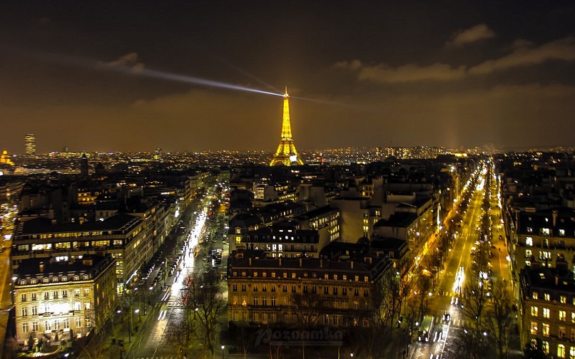 Эйфелева башня в Париже (La tour Eiffel)