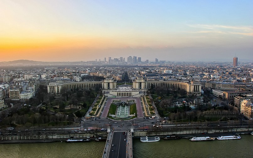 Вид со смотровой Эйфелевой башни, Париж, Франция