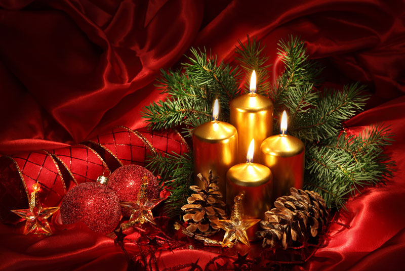 Weihnachten-Kerzen-gold
